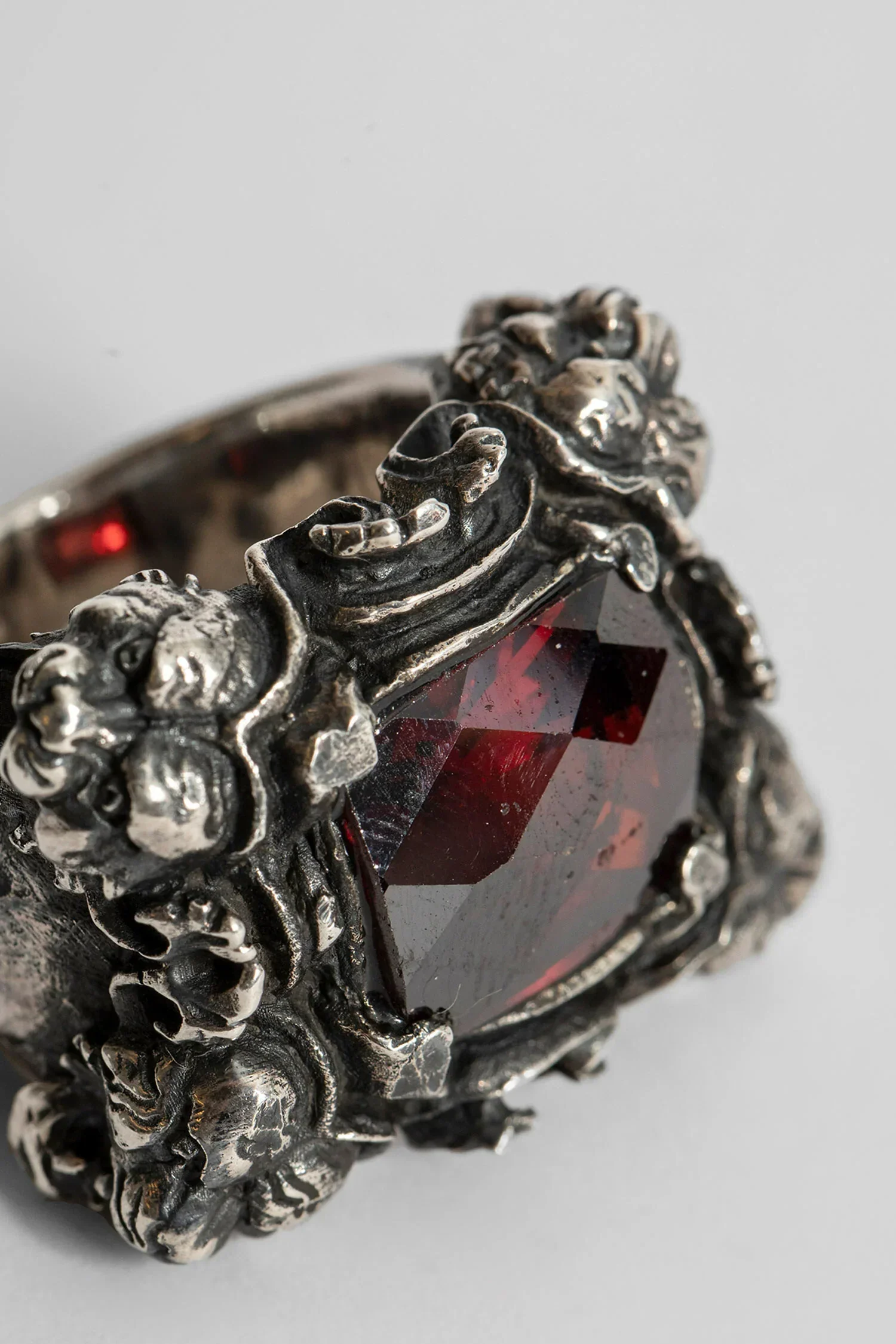 4 Tiger Ring With Dark Red Stone - Image 4