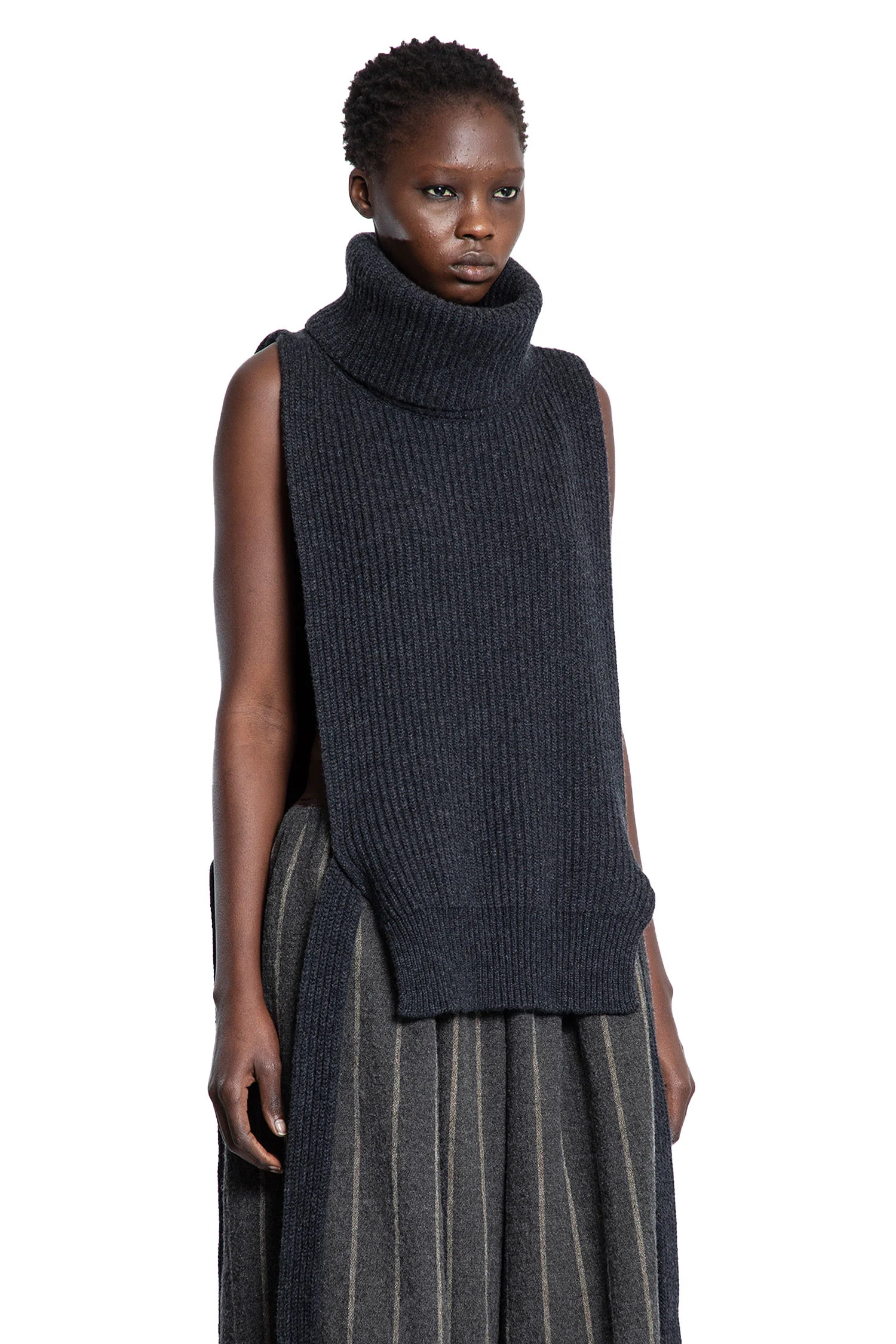 Sleeveless High Neck Knitted Top - Image 2